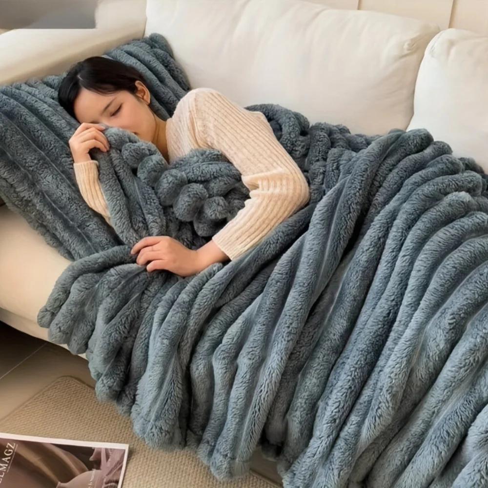 Plush Striped Fleece Blanket-Wevllo