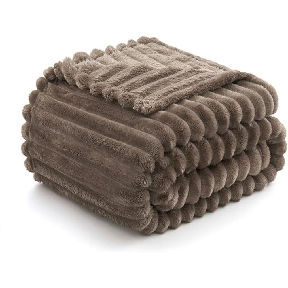 Plush Striped Fleece Blanket-Wevllo